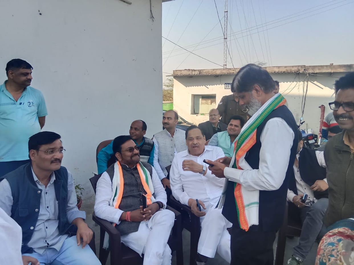 Kanpur fire Case, Many Congress leaders arrested along with state president, SP stopped by police