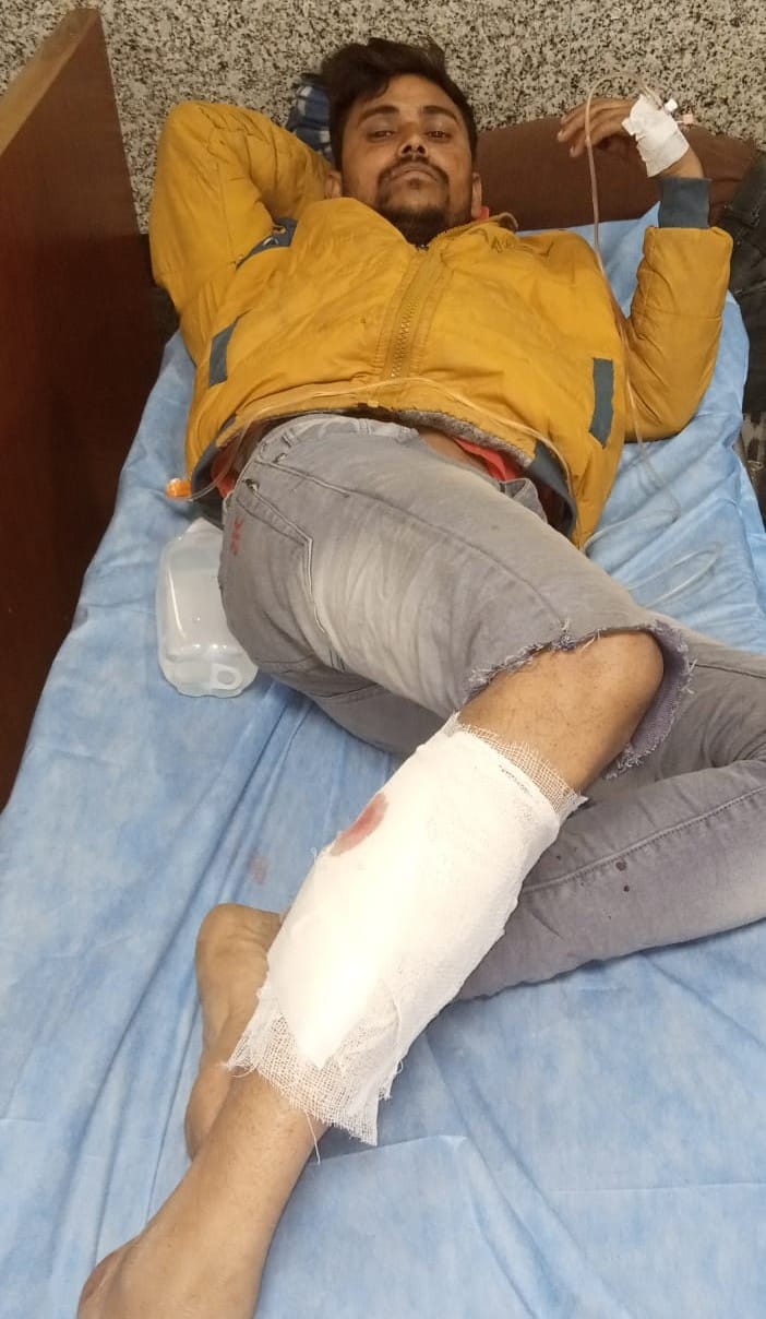 Cattle smuggler and constable shot in encounter, three arrested