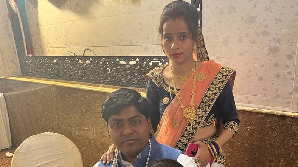 Valentine's Day 2023 Wife saved husband life by donating kidney in Budaun