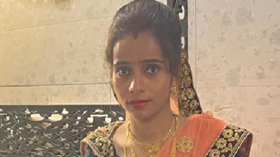 Valentine's Day 2023 Wife saved husband life by donating kidney in Budaun