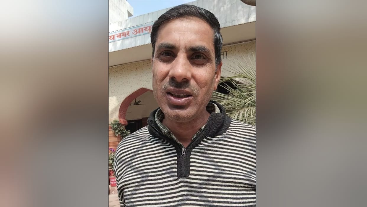 UP News: Ex-serviceman wandering for justice for 13 months in commissioner office