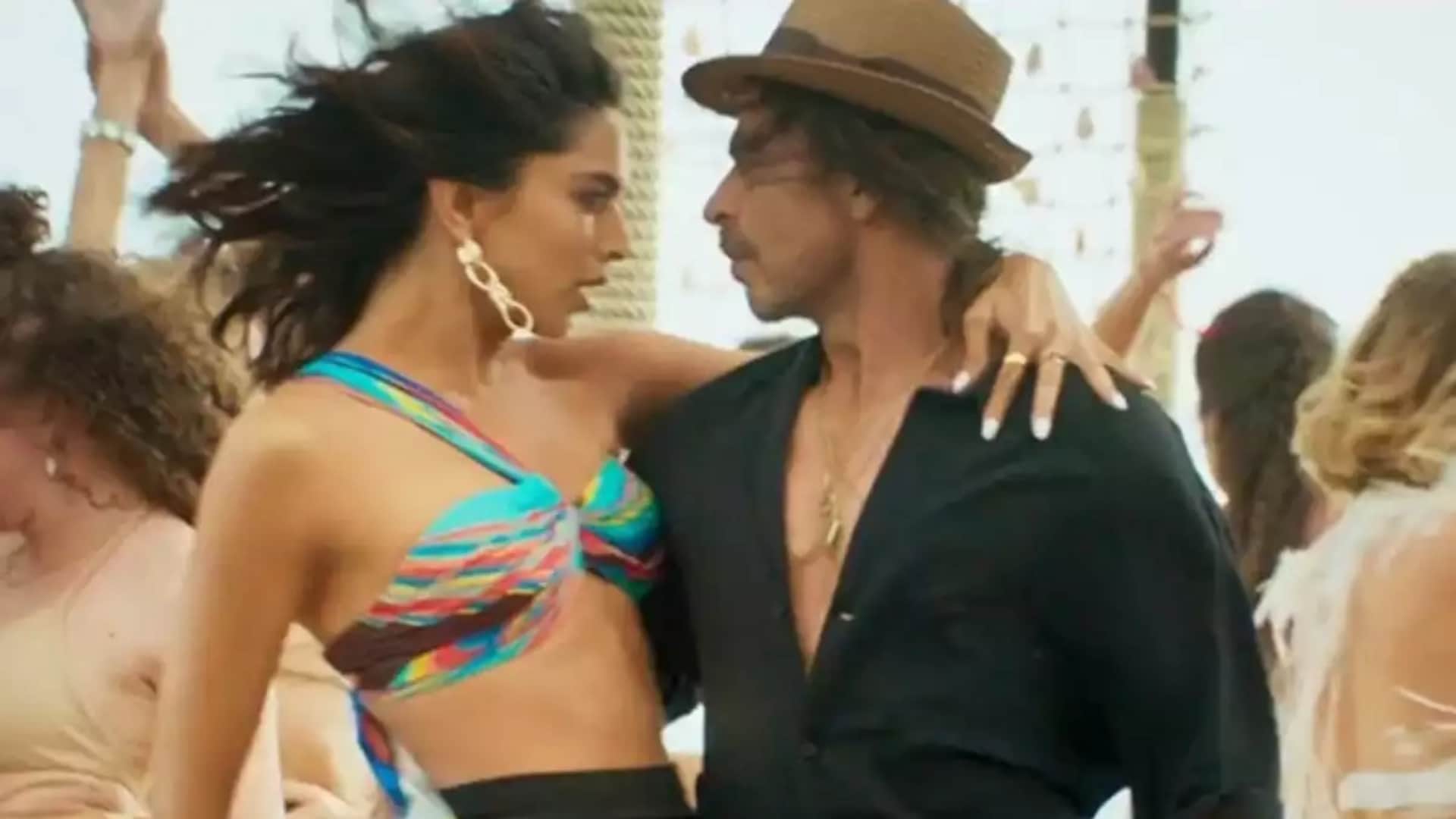 pathaan footfalls and lifetime box office collection shahrukh khan sells three crore tickets targets
