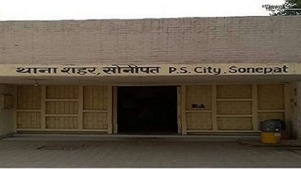 Theft in Closed house in vikas nagar of Sonipat