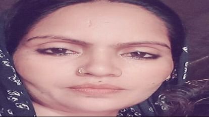 यूपी : धर्म परिवर्तन नहीं करने पर प्रेमी ने महिला को मार डाला, प्रेमी के साथ रह रही थी दो बच्चों की मां चंदा Kaushambi : चंदा सिंह। फाइल फोटो