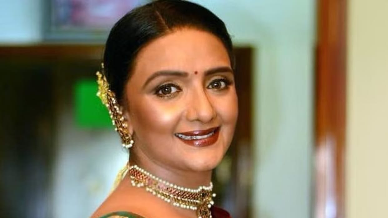 shanthi priya comeback after 28 years actress rejected for skin color akshay kumar ajay devgn made fun of her