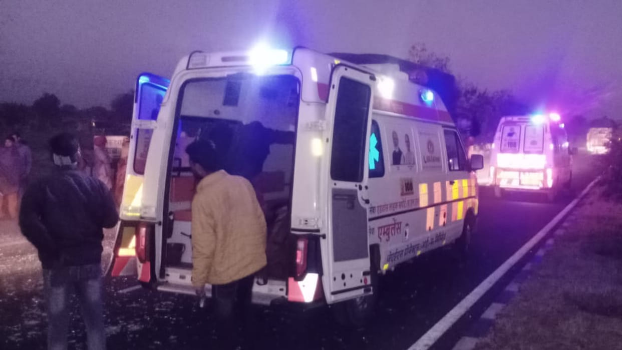 Tragic road accident in Ratlam, two killed in truck and bus collision, around 16 injured
