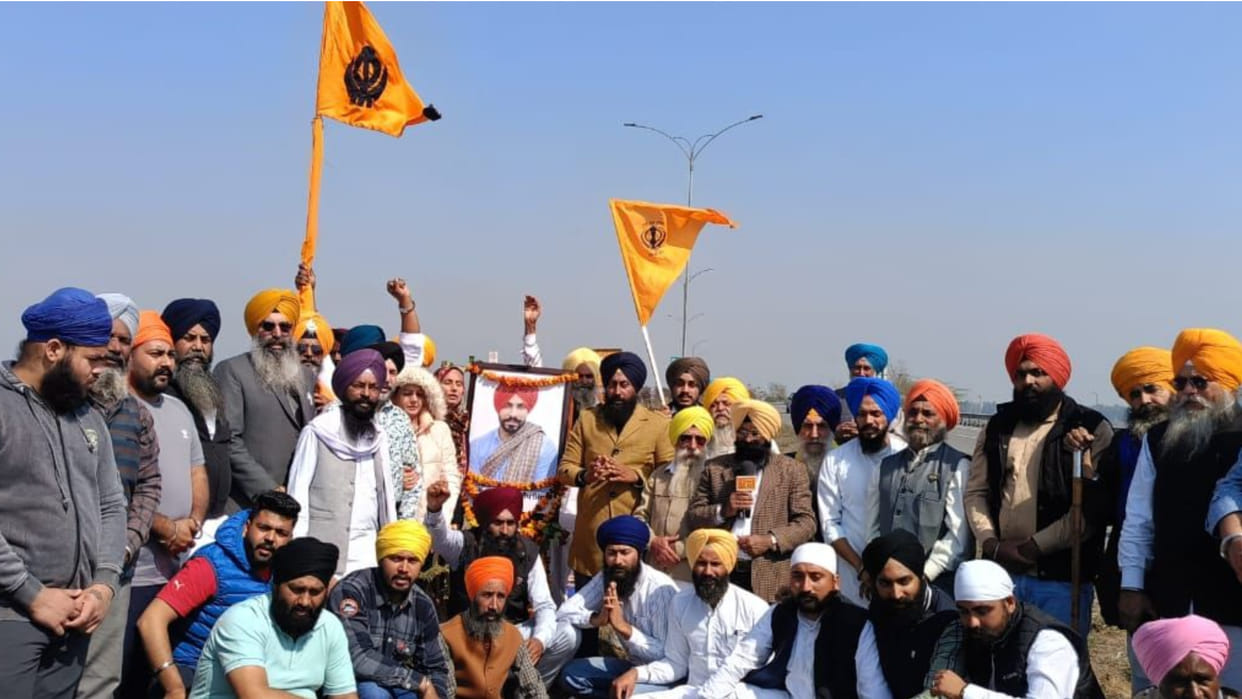 SAD Amritsar office bearers offered prayers on the death anniversary of Deep Sidhu