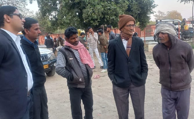 Gangster along with his brother killed youth in Etawah, police recovered half burnt dead body