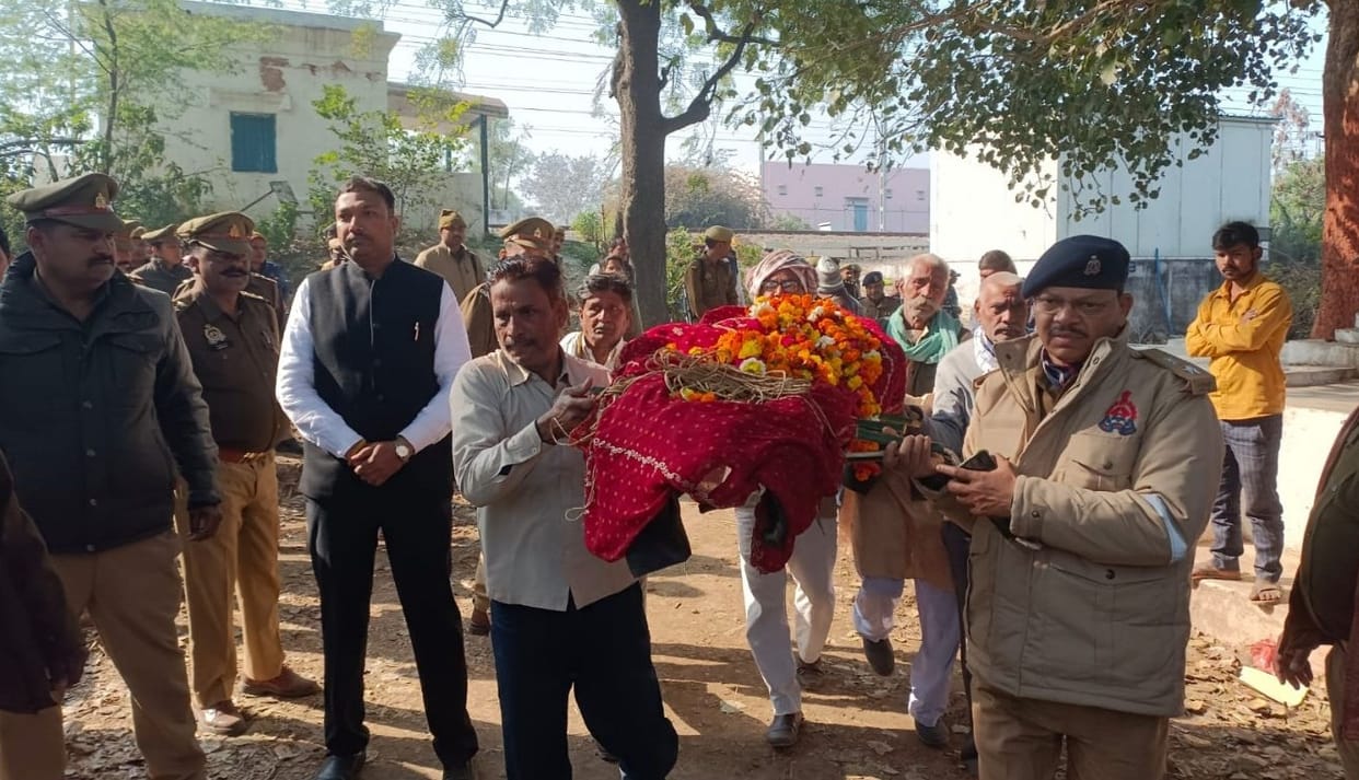 Kanpur fire Case, Family members angry over not following the rules of funeral