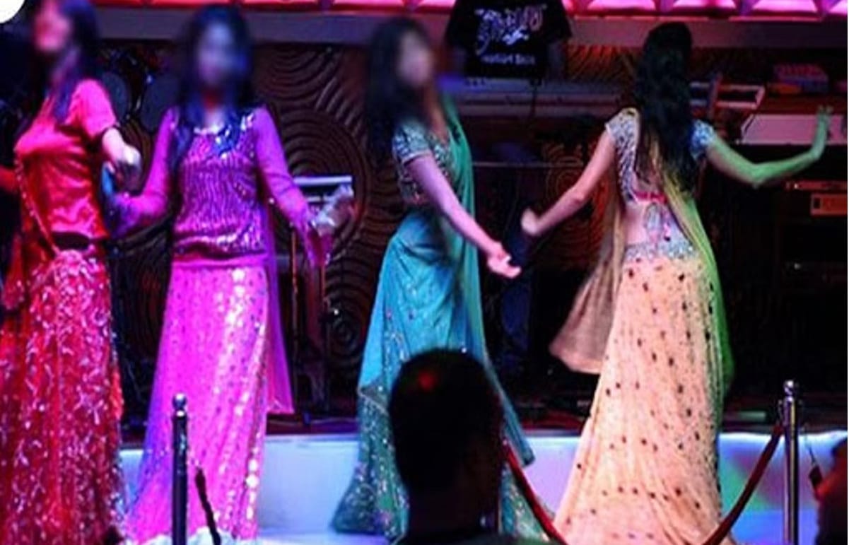 Dancer molested in Kanpur, three youths did misdeeds by drinking alcohol