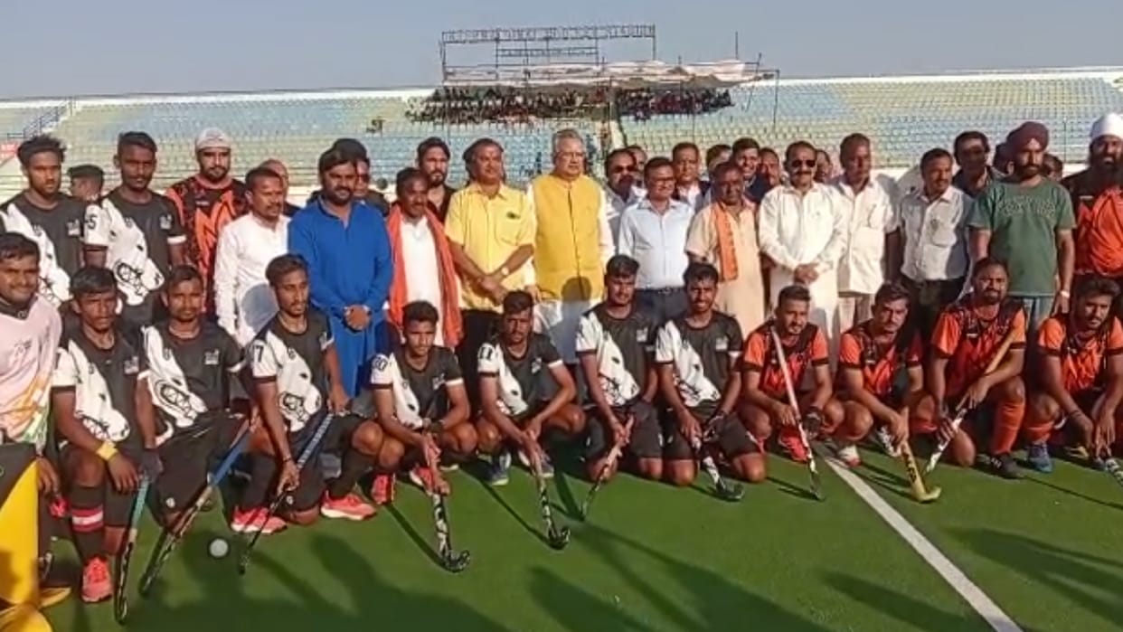 Former Chief Minister participated in semi final match of hockey competition