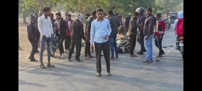 Road Accident In Nawada And Banka On 10th Board Exam One Examinee Killed And 6 Injured