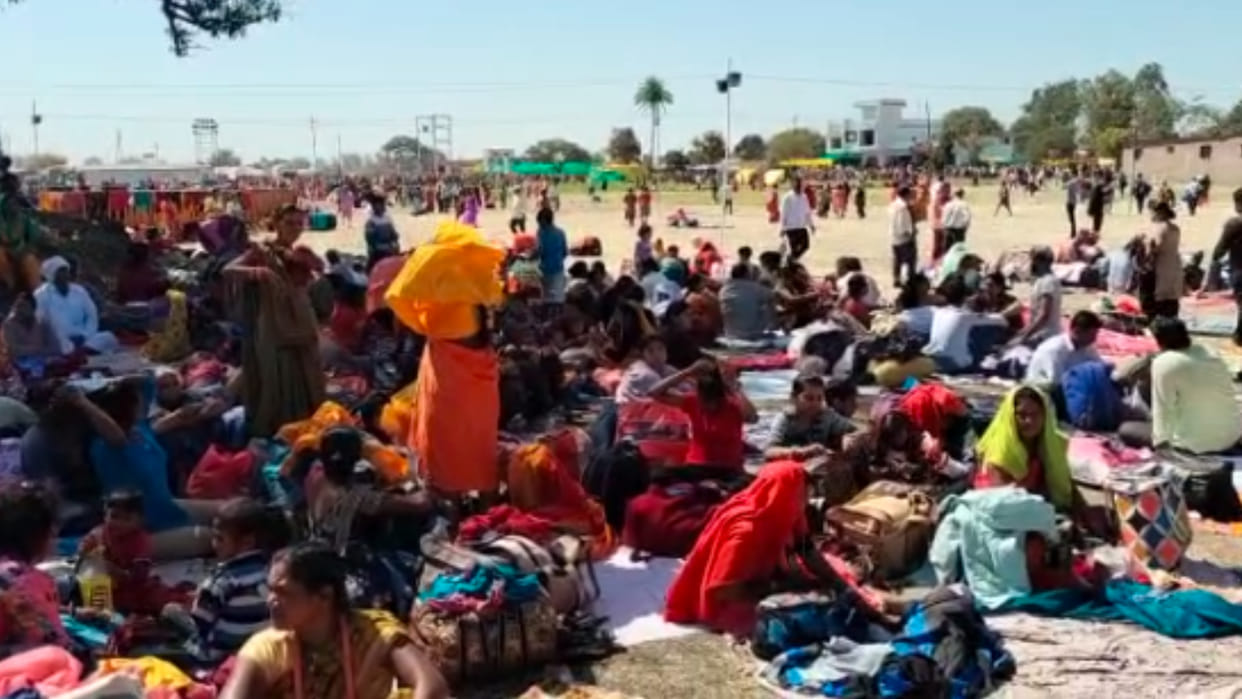 Rudraksh distributed to more than one and a half lakh devotees a day before in view of the crowd