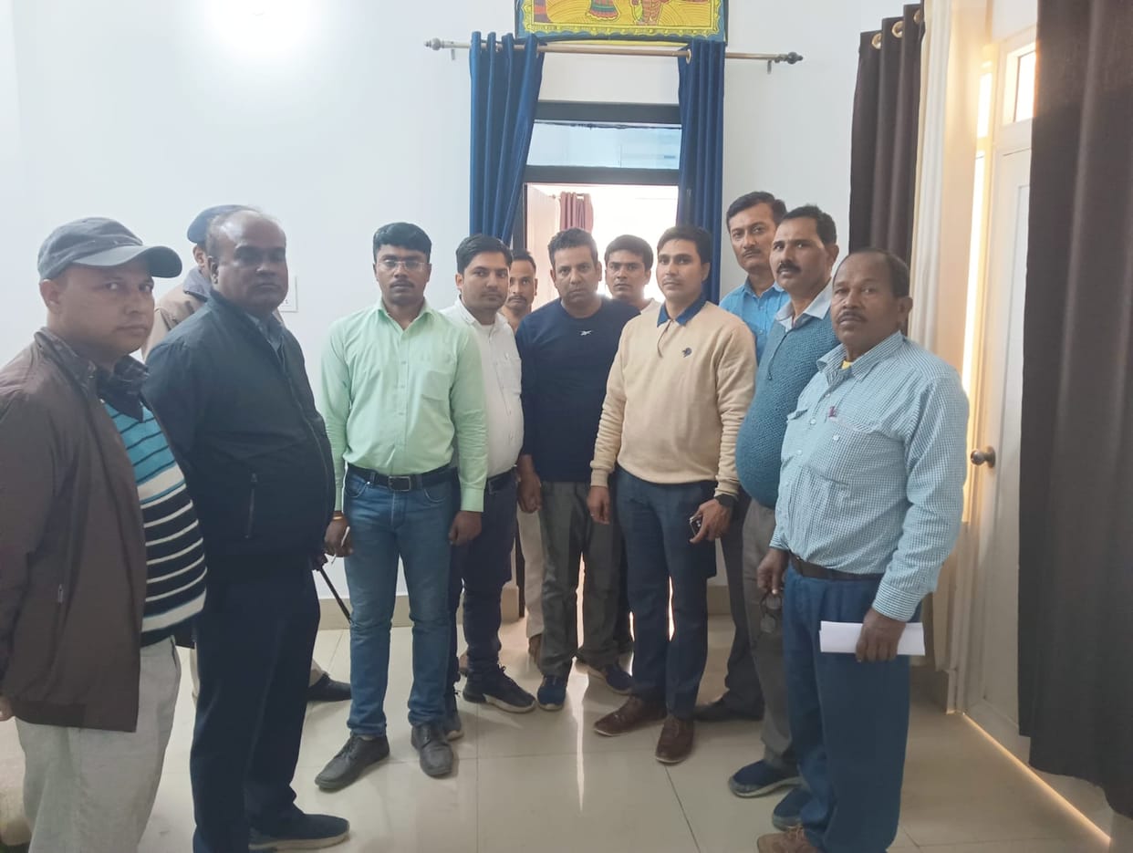 Bihar: In Saharsa, the Vigilance Department arrested the accountant of PHED taking a bribe of Rs 56,000.