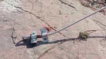 Khandwa: In Omkareshwar, a wire of suspension bridge built on Narmada broke, traffic stopped as security