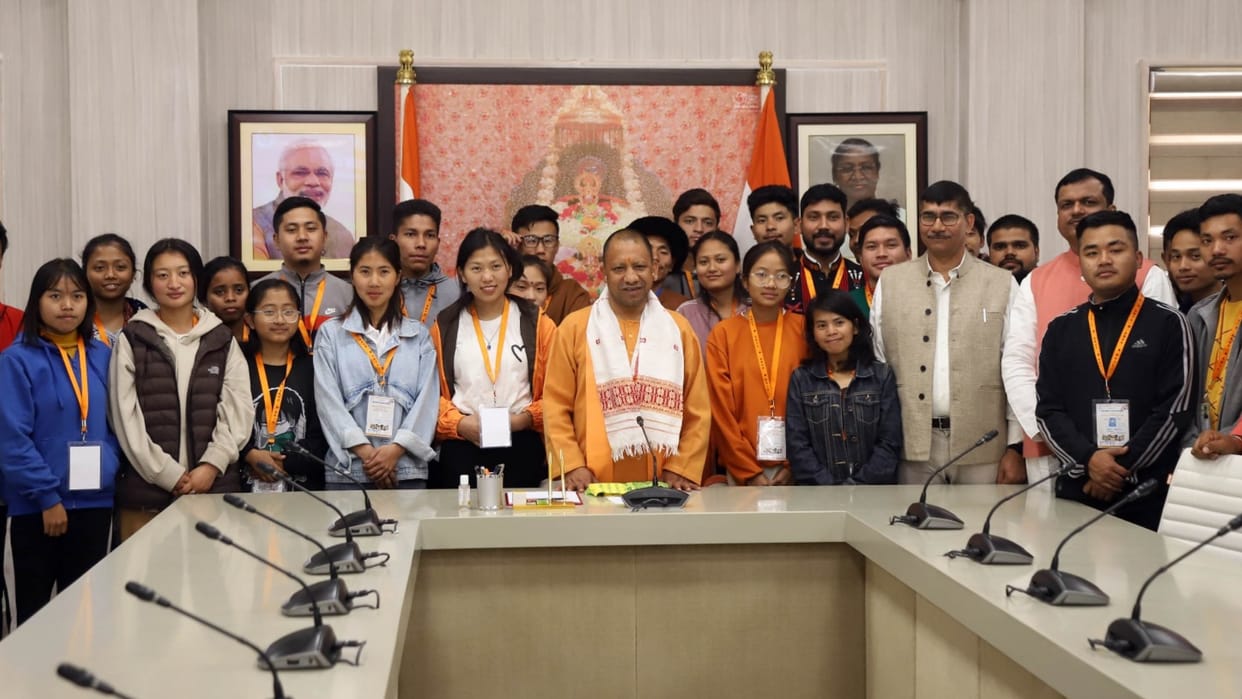 CM Yogi Adityanath meets to students of North eastern states.