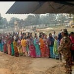 त्रिपुरा में मतदान के लिए लंबी कतारें