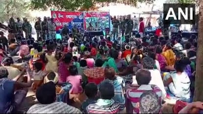 'जन दर्शन' शिविर के दौरान आत्मसमर्पण...