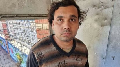 लखनऊ से लाया था आरोपी अवैध भांग।