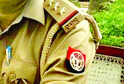 Lucknow News : दसवीं की छात्रा का शोहदे ने घर से निकलना किया दूभर, गिरफ्तार प्रतीकात्मक तस्वीर