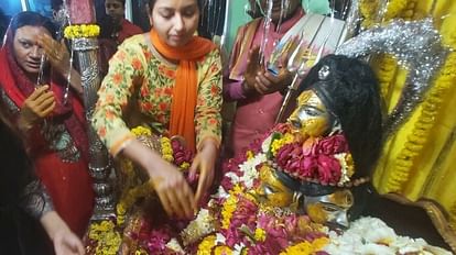 काशी विश्वनाथ को लगी लगन की हल्दी