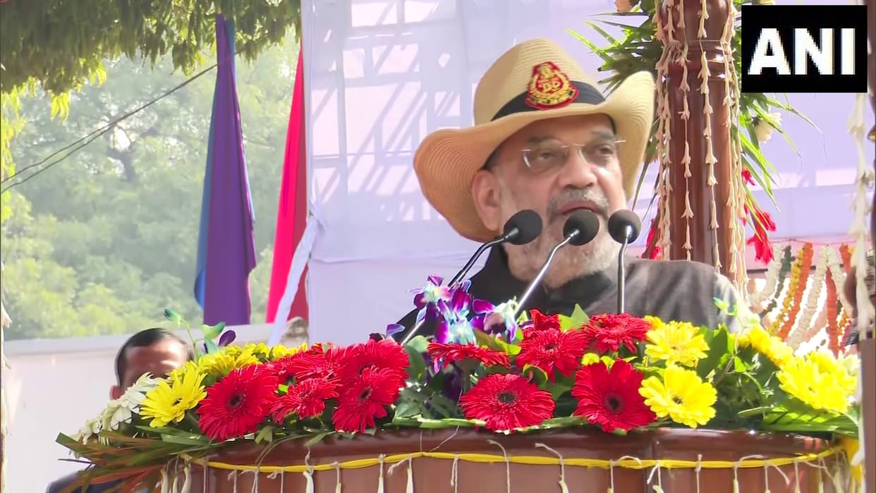 Amit Shah Home Minister at 76th Raising Day Parade of Delhi Police announce amendment in ipc crpc evidence act
