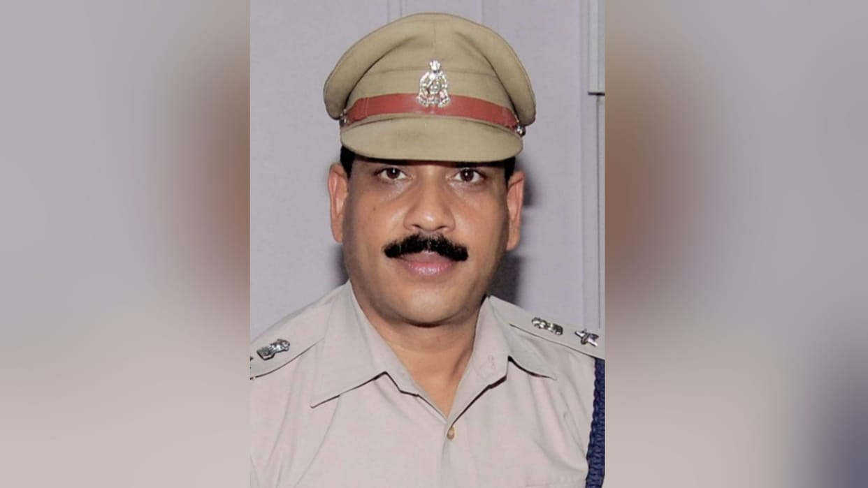 Bijnor: SP Dinesh Singh undergoes brain surgery at Fortis Hospital and Prabhakar Chowdhary took charge