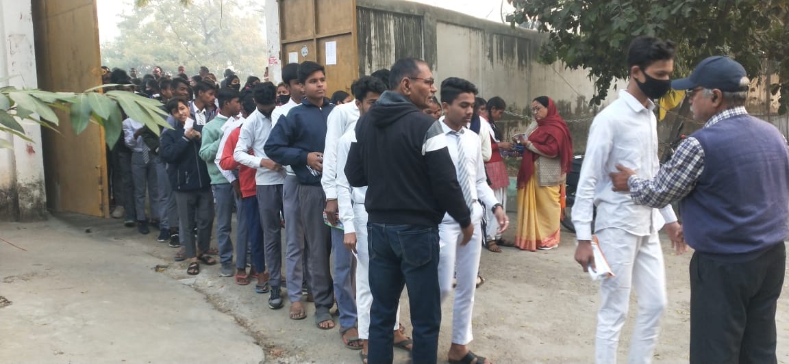 Sultanpur Train Accident Many trains canceled after goods trains collided, many routes changed