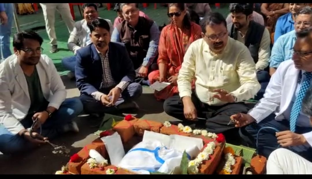 MP News: In the state, doctors stopped work for two hours and performed a yagya for the wisdom of the governme