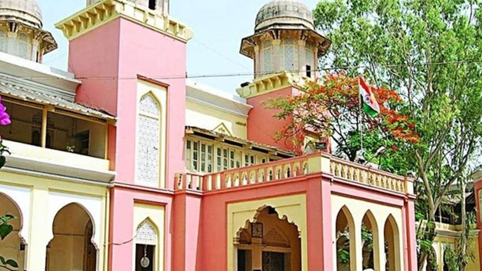 became sp with fake degree sentenced to four years in corruption