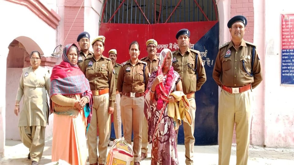 female prisoner Seeing outside world after 13 years imprisoned for the crime of killing husband