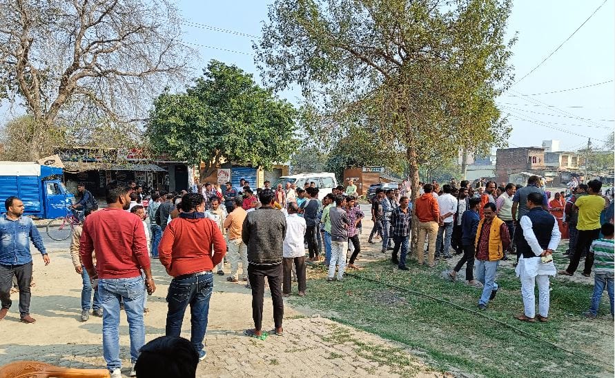Son going to see hospitalized father dies in road accident, father dies