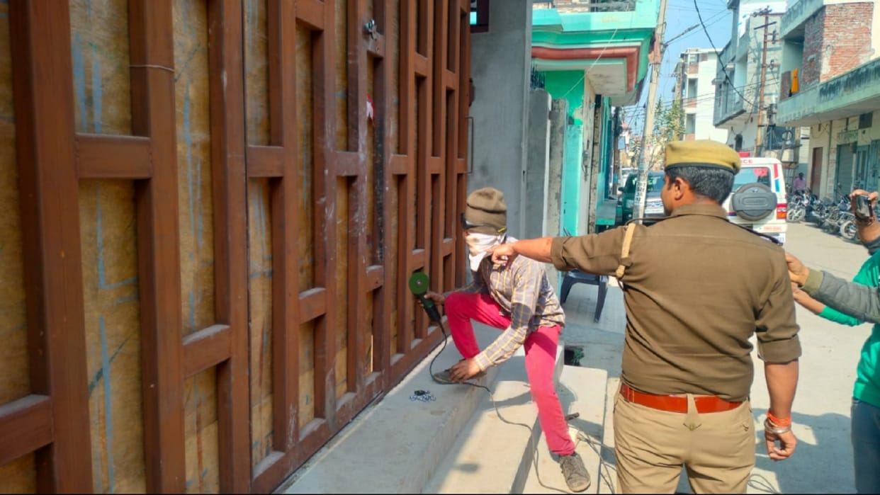Muzaffarnagar BJP leader murder case: Police reached at house of former chairman Paras Jain for attach