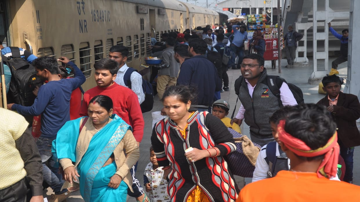 Many trains will be canceled from today till March 30, route of 23 trains changed, here is the list