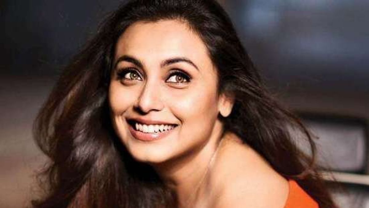 Rani Mukerji Complete 27 Years In Industry 1st Film Raja Ki Aayegi Baraat  Released Day Of Her Father Surgery - Entertainment News: Amar Ujala - Rani  Mukerji:पहली फिल्म की रिलीज के दौरान