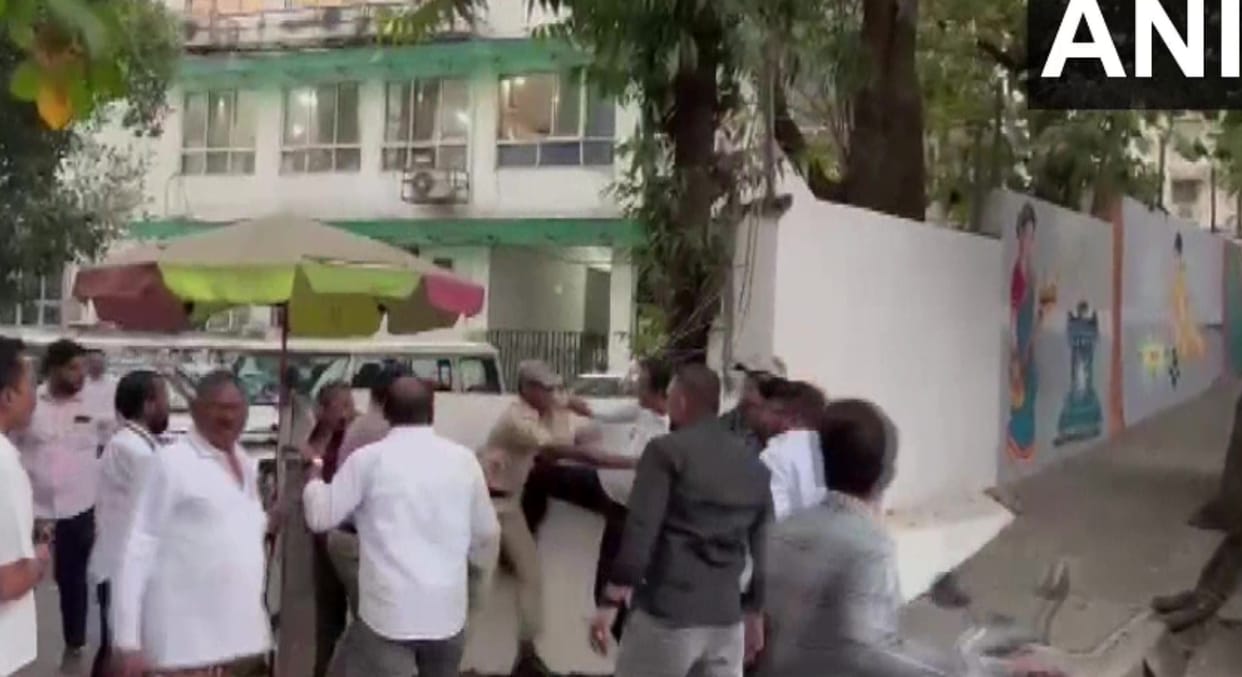 Attempt to murder case against NCP Awhad others over attack on Assistant Municipal Commissioner