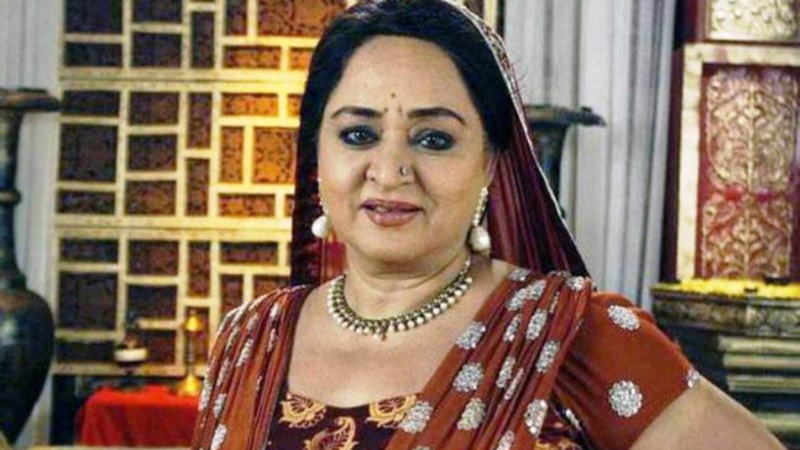 Shoma Anand Birthday know unknown facts about hum paanch Hungama actress worked with rishi kapoor in Barood
