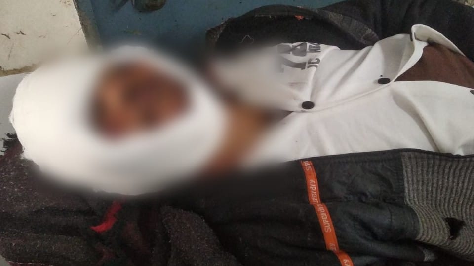 three students injured after overspeed car hits the bike in shahjahanpur