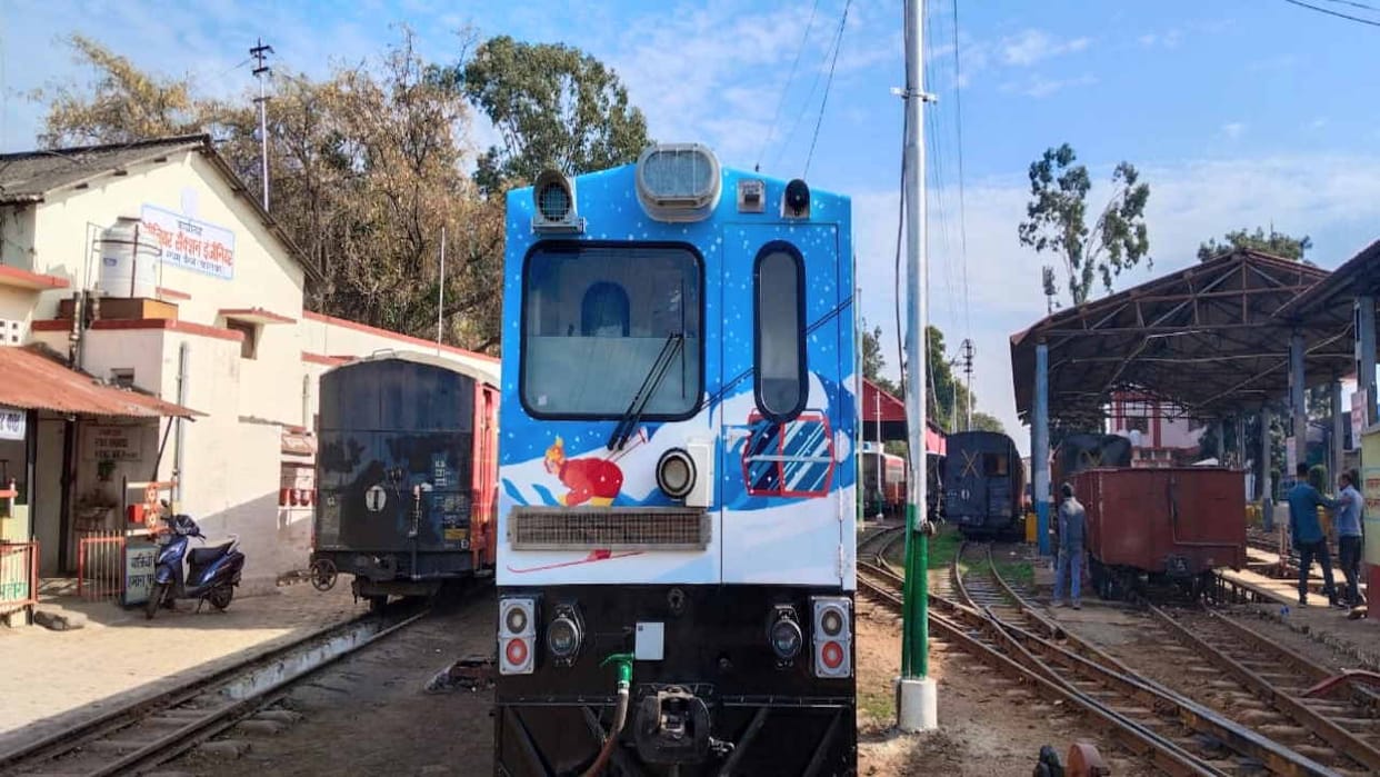 Train set first trial failed on Kalka shimla railway track