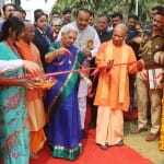 राज्यपाल और सीएम योगी ने राजभवन में प्रादेशिक फल शाकभाजी एवं पुष्प प्रदर्शनी-2023 का किया शुभारंभ