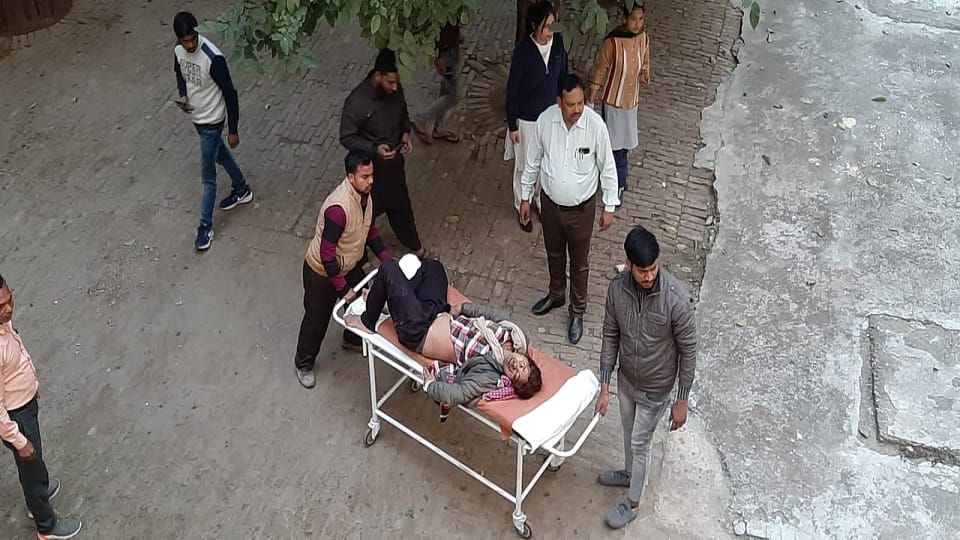 Woman jumped from the third floor of the hospital after having an argument with her husband in moradabad