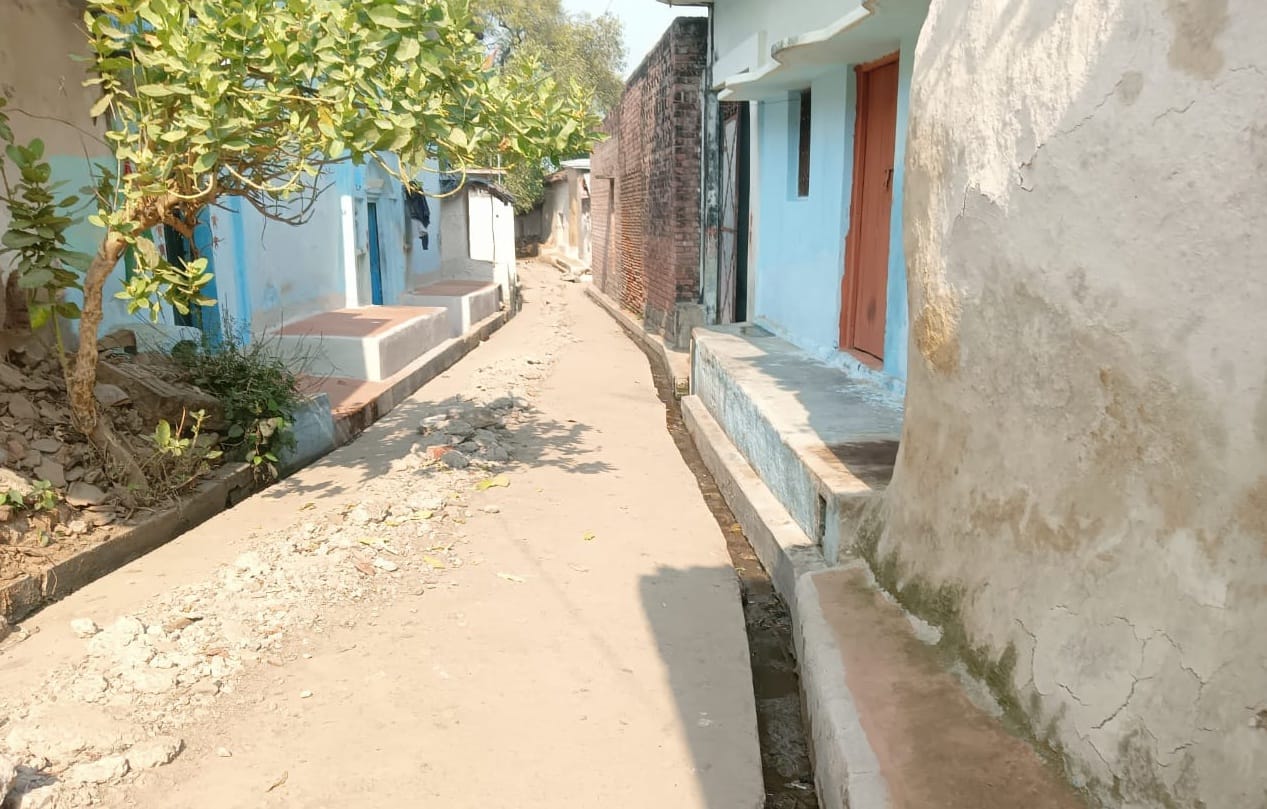Banda Road Accident, Bullock cart told Bolero again speed competition