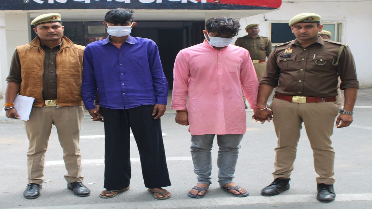 Priest and gardener arrested for stealing from businessman house in Noida