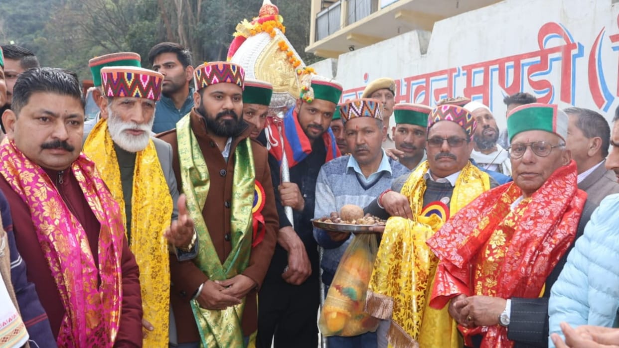 Dev Kamrunag reached in mandi for mandi shivratri festival