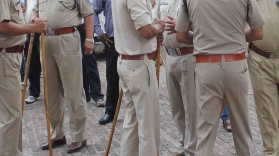 Explosives dumped by Maoists along Odisha-Andhra border seized Police Latest News Update