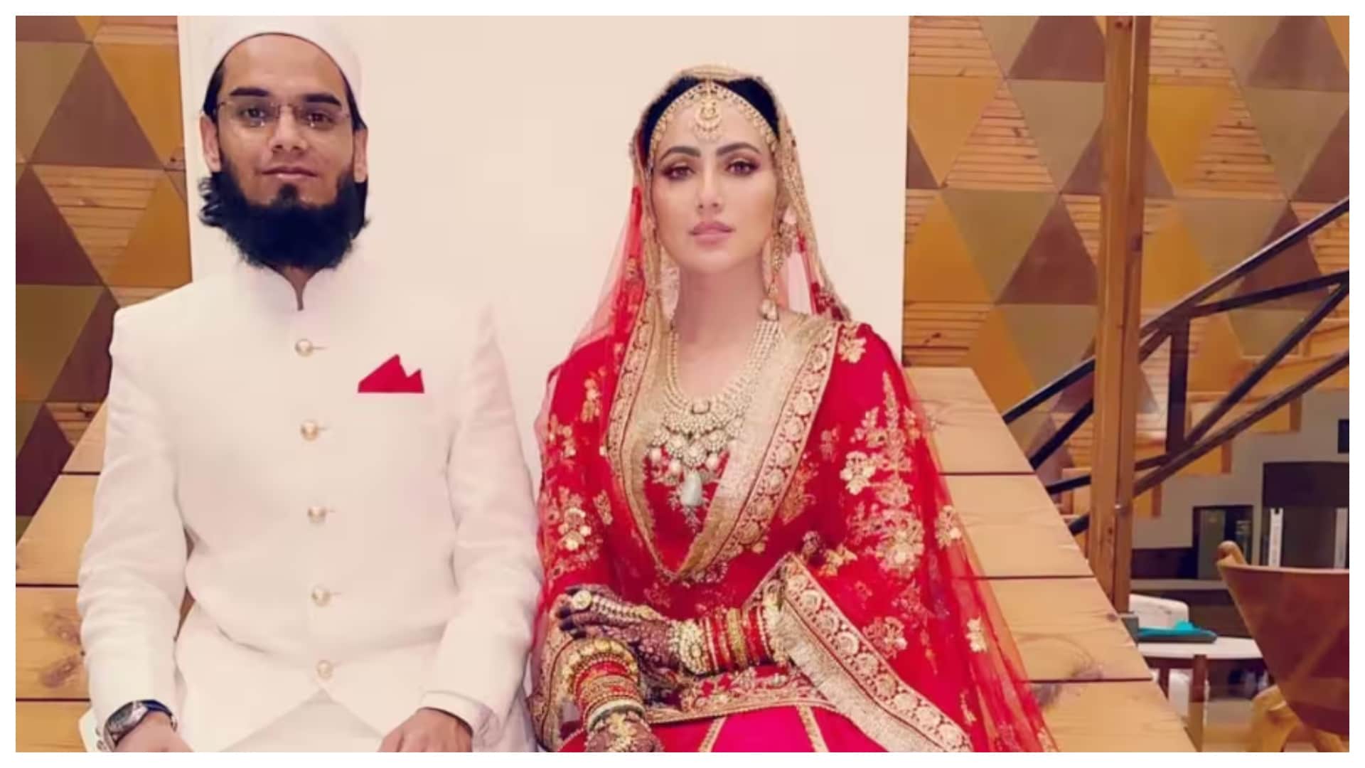 These Bollywood Celebs Got Married Secretly to See Photo of Couple on Social Media