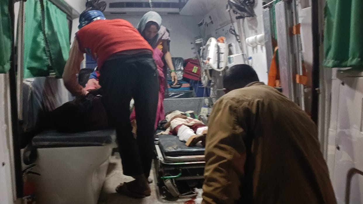 Truck crushed in Begusarai; daughter died, father and brother injured