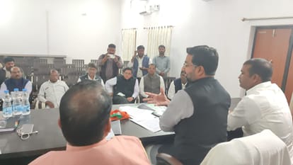 Minister of State Danish Azad said in Bhadohi You invest, the government will give you security