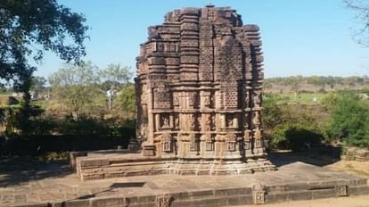 MahaShivratri 2023: दमोह में स्थित है हजारों साल पुराना शिव मंदिर, कल्चुरी कालीन शासकों ने करवाया था निर्माण हजारों साल पुराना शिव मंदिर
