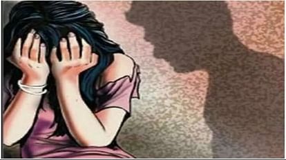 Two youths gang-raped a woman returning from the temple in maihar